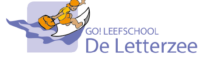 Logo leefschool de Letterzee met tekst, mannetje surft op de golven met een blad papier